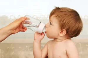 hydratation bébé forte chaleur